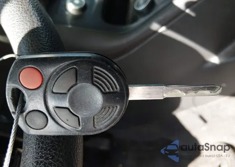 2015 Ford Focus Se z USA, uszkodzony, nr VIN 1FADP3K26FL350999